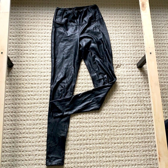 Daria leather pants - Picture 2 of 4
